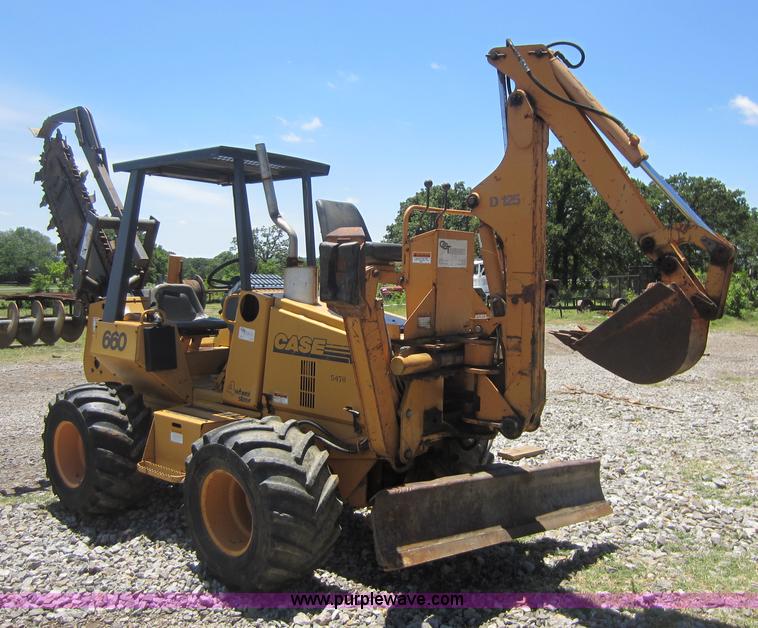 image for item D5566 1995 Case 660 trencher