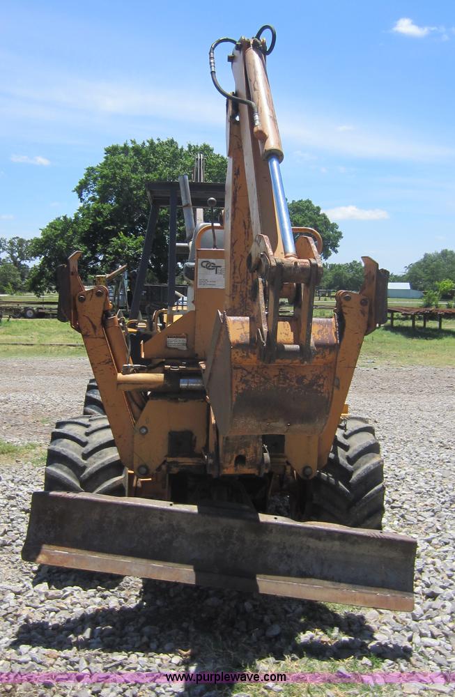 image for item D5566 1995 Case 660 trencher