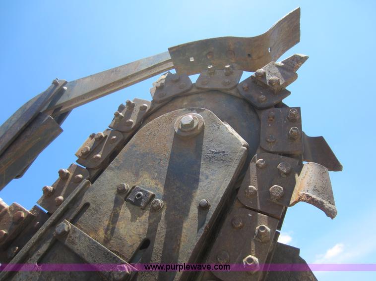 image for item D5566 1995 Case 660 trencher