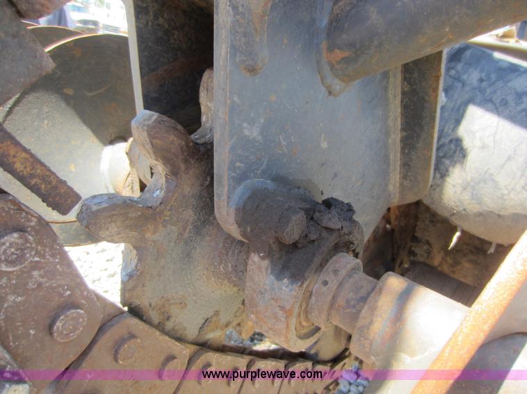 image for item D5566 1995 Case 660 trencher