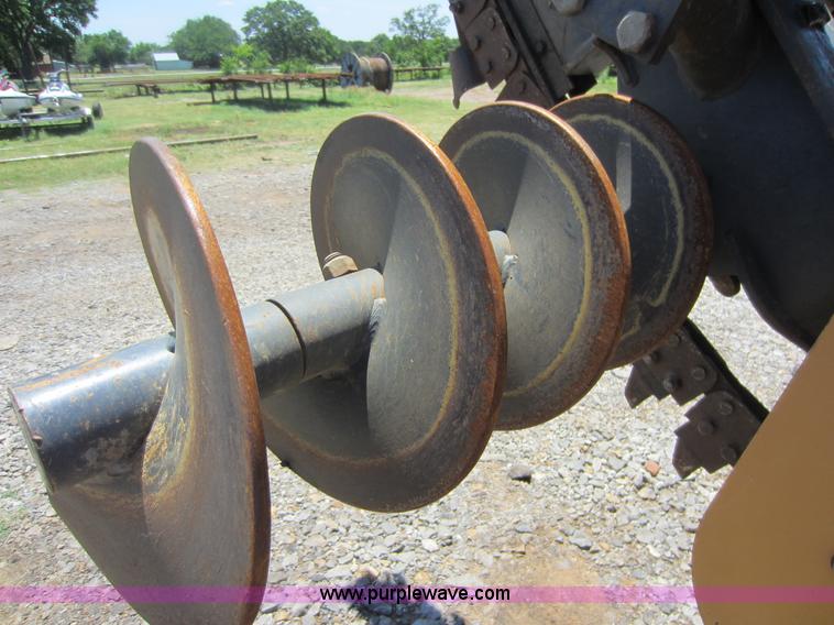 image for item D5566 1995 Case 660 trencher