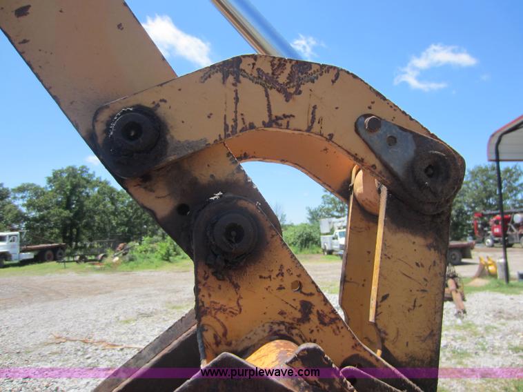 image for item D5566 1995 Case 660 trencher