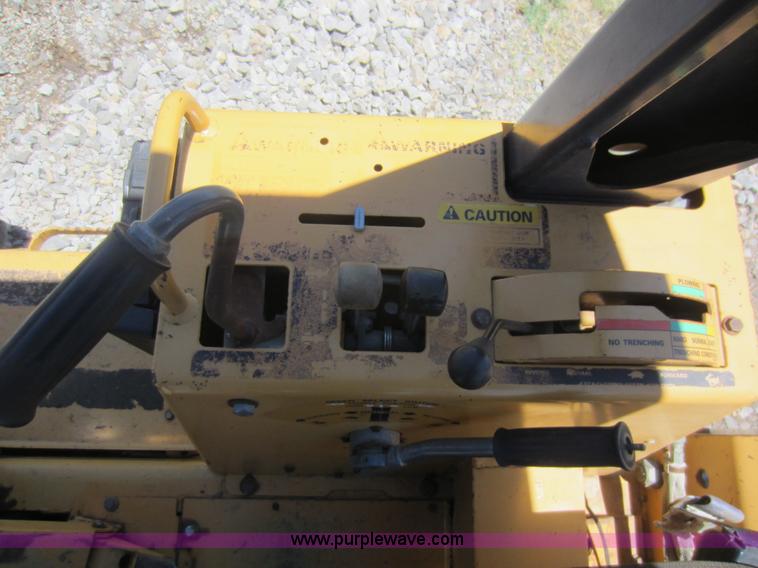 image for item D5566 1995 Case 660 trencher