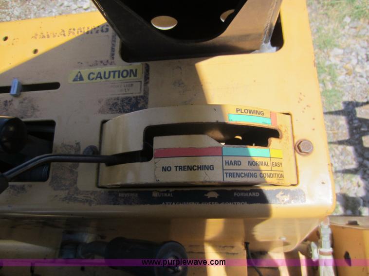 image for item D5566 1995 Case 660 trencher