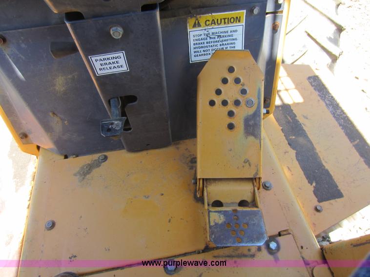 image for item D5566 1995 Case 660 trencher