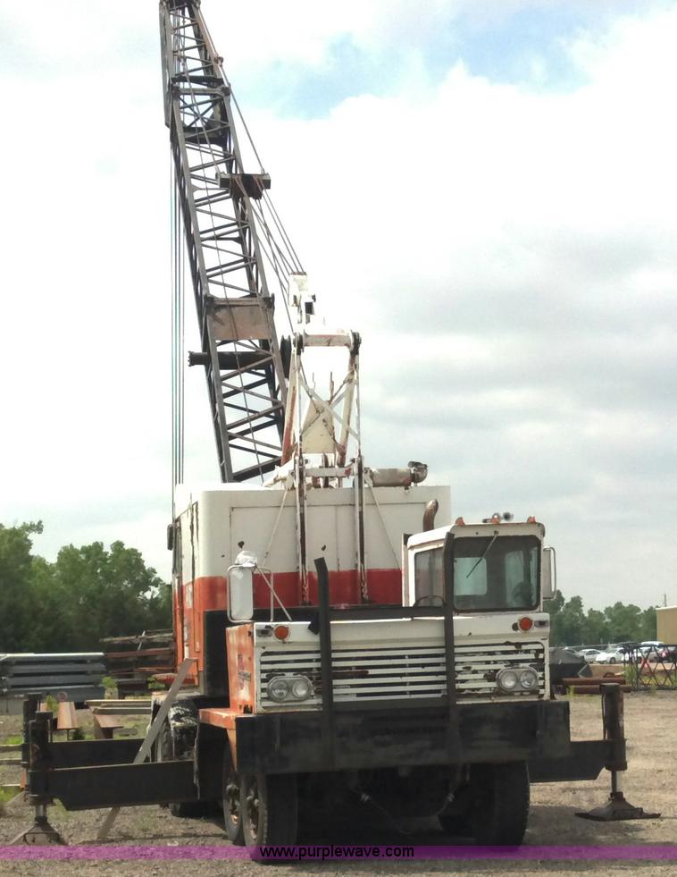 image for item D7934 1970 Link-Belt  HC-78B crane