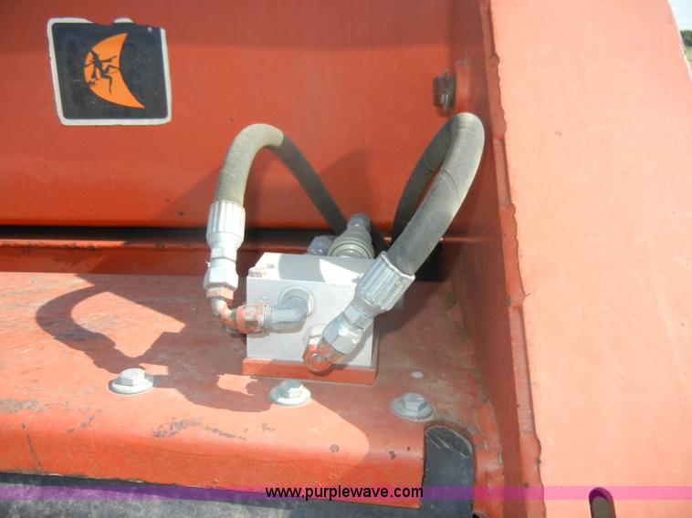 image for item N9760 Ditch Witch 6510 trencher