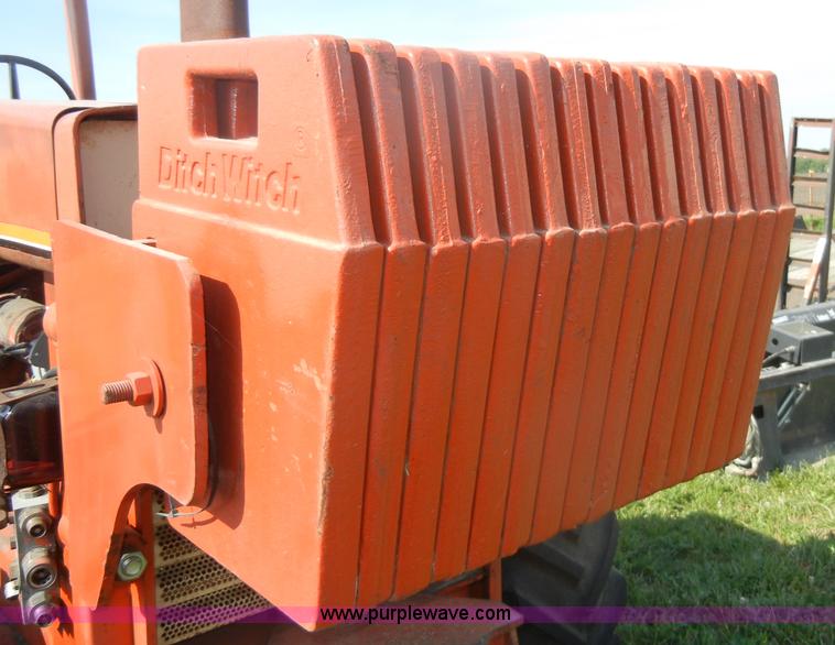 image for item N9760 Ditch Witch 6510 trencher