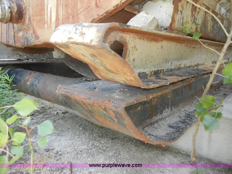 image for item N9778 10,000 gallon hot oil tank on skids