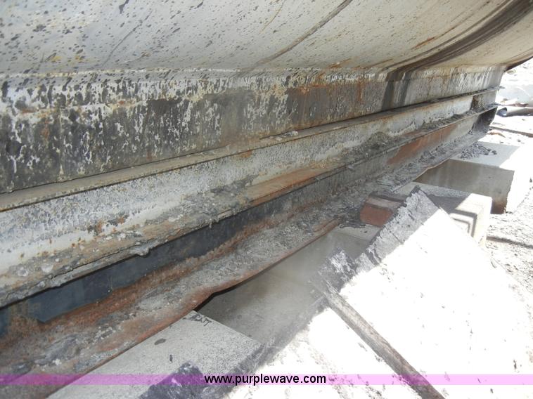 image for item N9778 10,000 gallon hot oil tank on skids