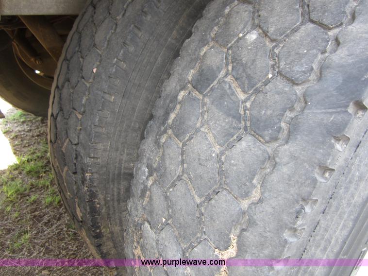 image for item A3881 2000 Eby 50' livestock trailer