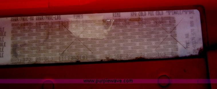 image for item A3887 2008 Freightliner Columbia semi truck