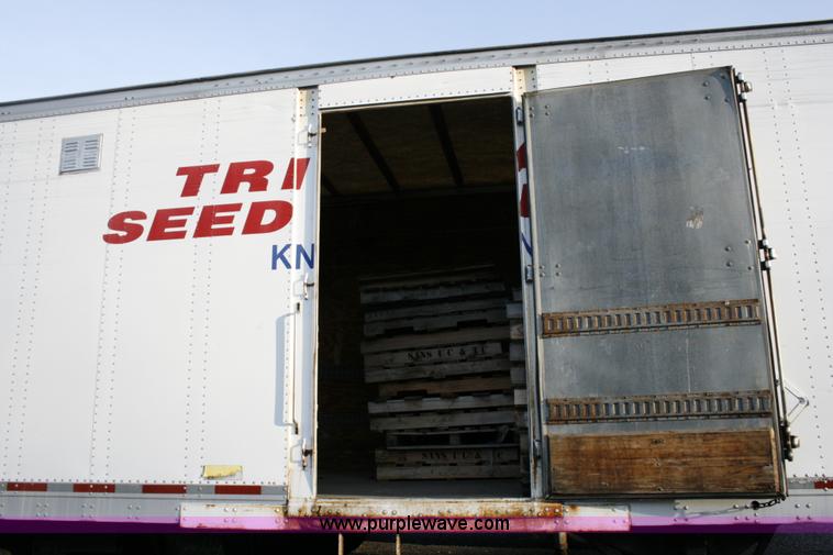 image for item A4934 1995 Trailmobile semi trailer