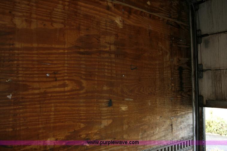 image for item A4934 1995 Trailmobile semi trailer