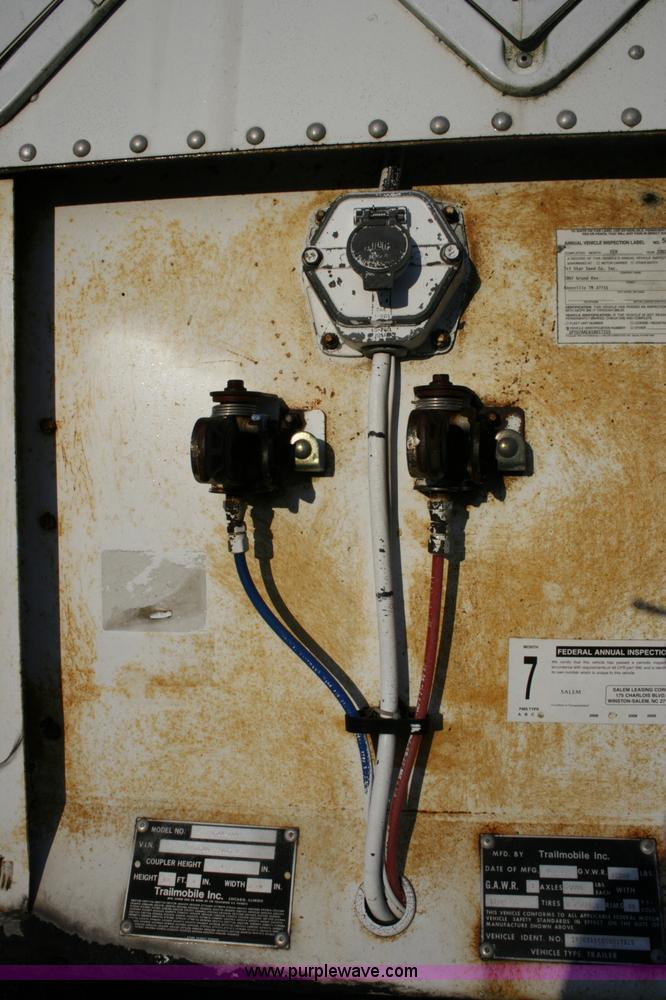 image for item A4934 1995 Trailmobile semi trailer