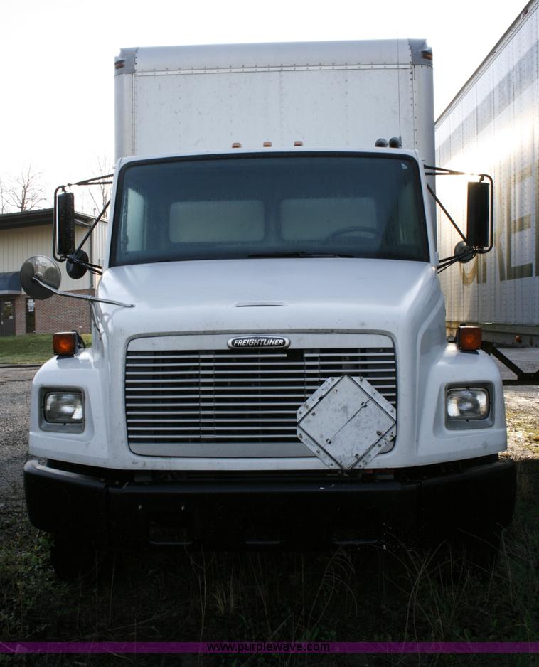 image for item A4935 2002 Freightliner FL70 box truck
