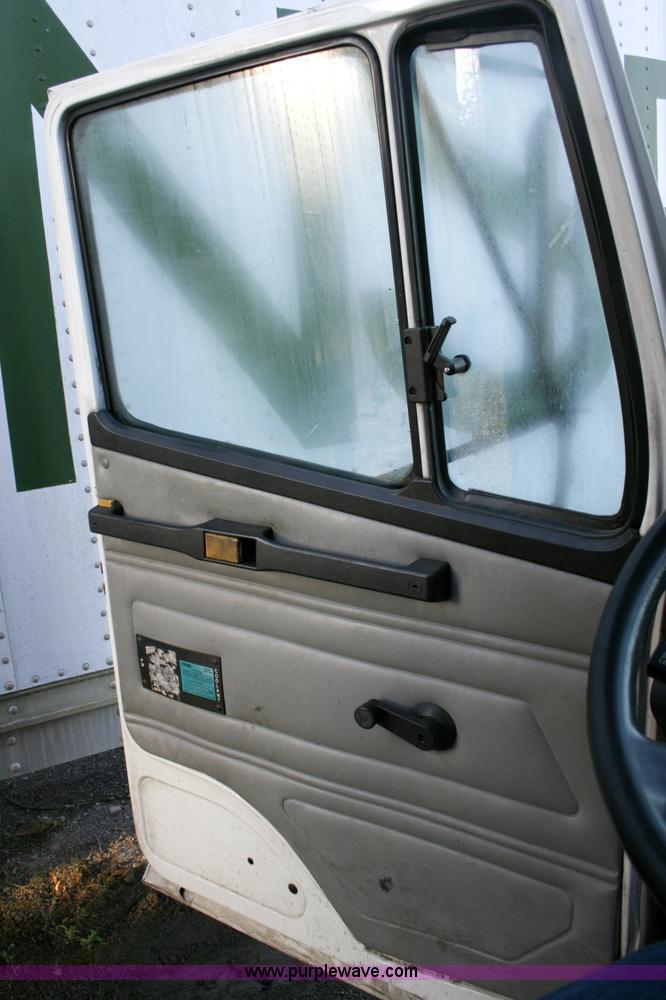 image for item A4935 2002 Freightliner FL70 box truck