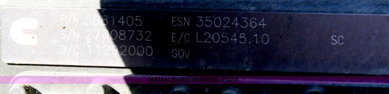 image for item A4940 2001 Freightliner FLD112 semi truck