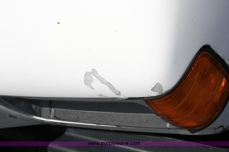 image for item A4941 2001 Freightliner FLD112 semi truck