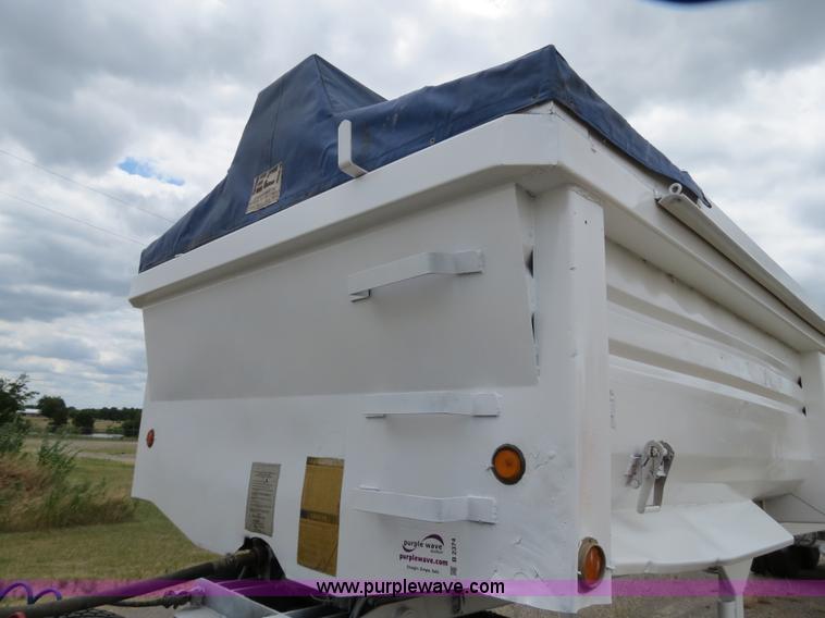 image for item B2374 1994 Lufkin 38' end dump trailer