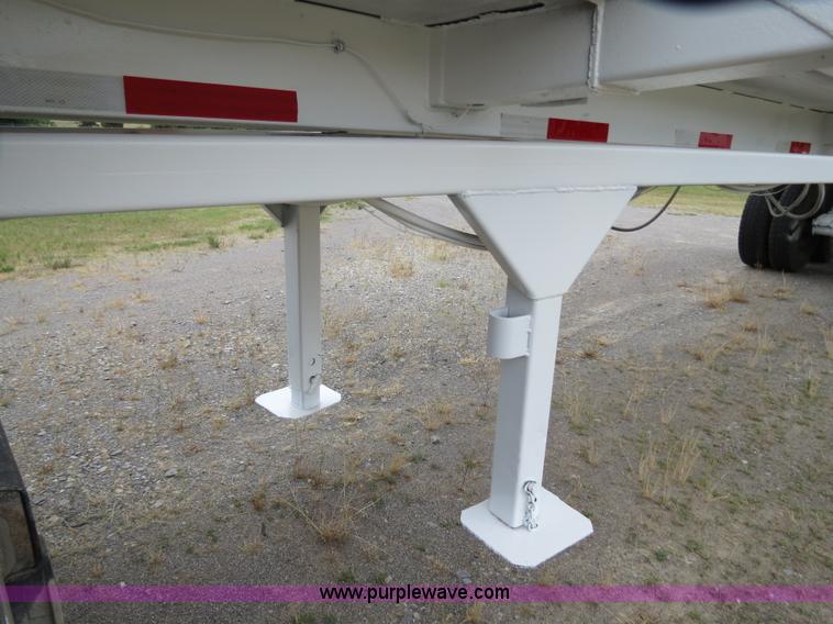 image for item B2374 1994 Lufkin 38' end dump trailer