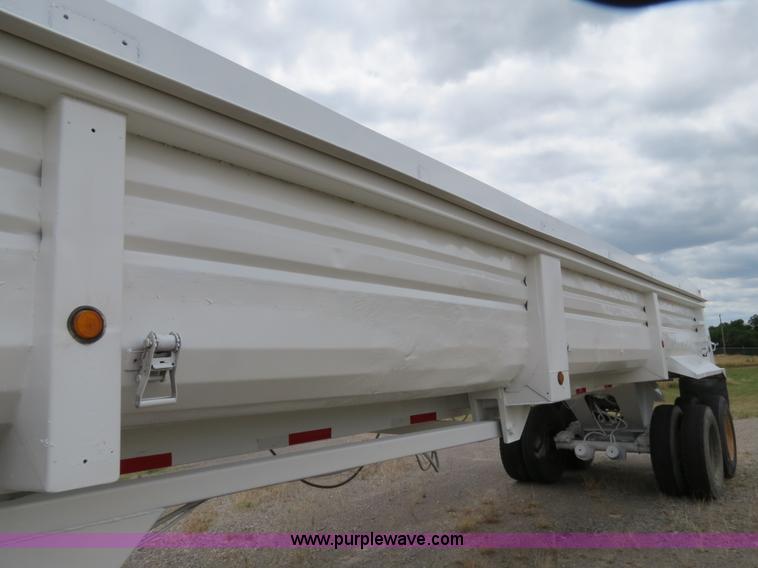 image for item B2374 1994 Lufkin 38' end dump trailer
