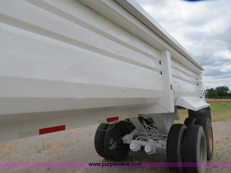 image for item B2374 1994 Lufkin 38' end dump trailer