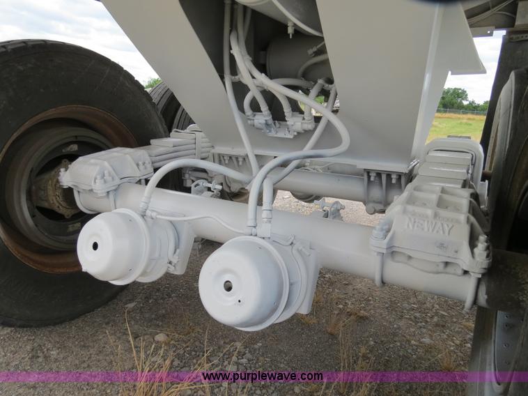 image for item B2374 1994 Lufkin 38' end dump trailer