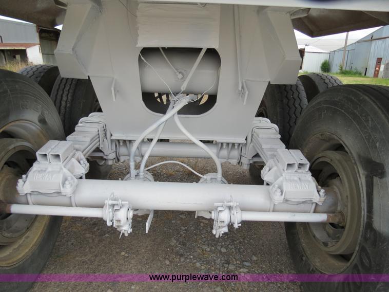 image for item B2374 1994 Lufkin 38' end dump trailer