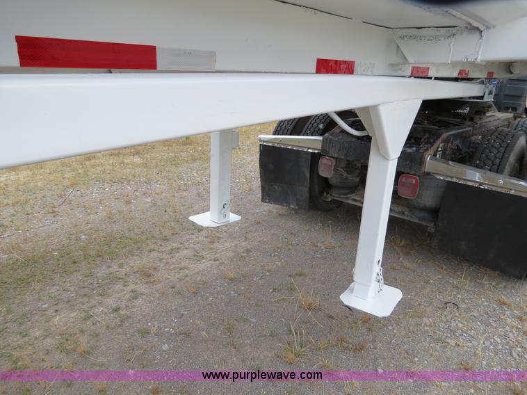 image for item B2374 1994 Lufkin 38' end dump trailer