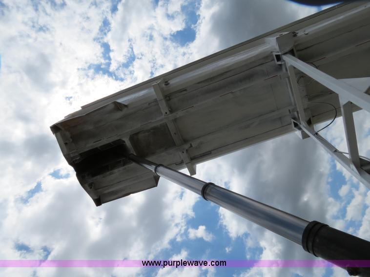 image for item B2374 1994 Lufkin 38' end dump trailer