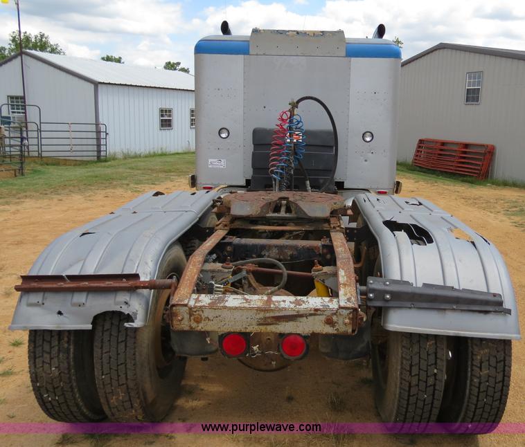 image for item B2375 1985 Peterbilt 359 semi truck