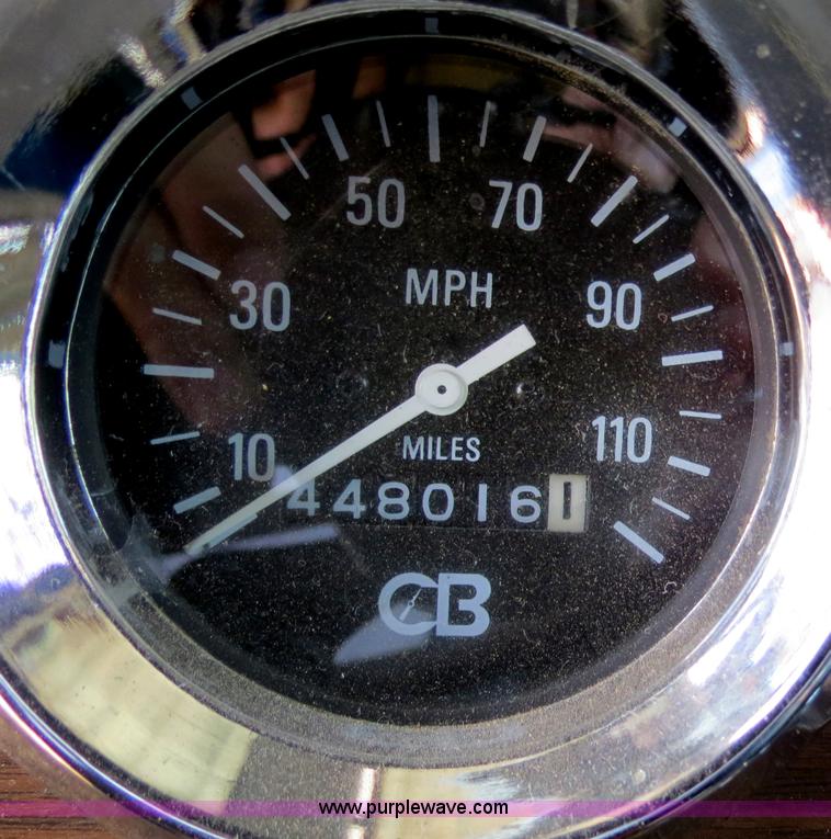 image for item B2375 1985 Peterbilt 359 semi truck