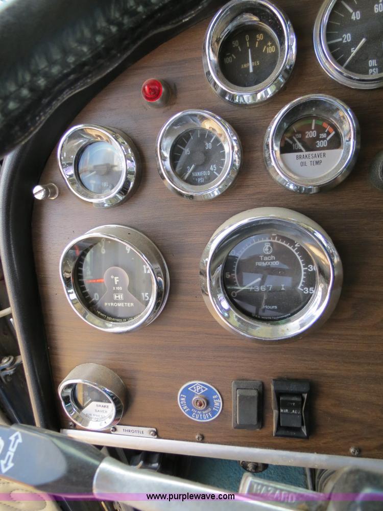 image for item B2375 1985 Peterbilt 359 semi truck