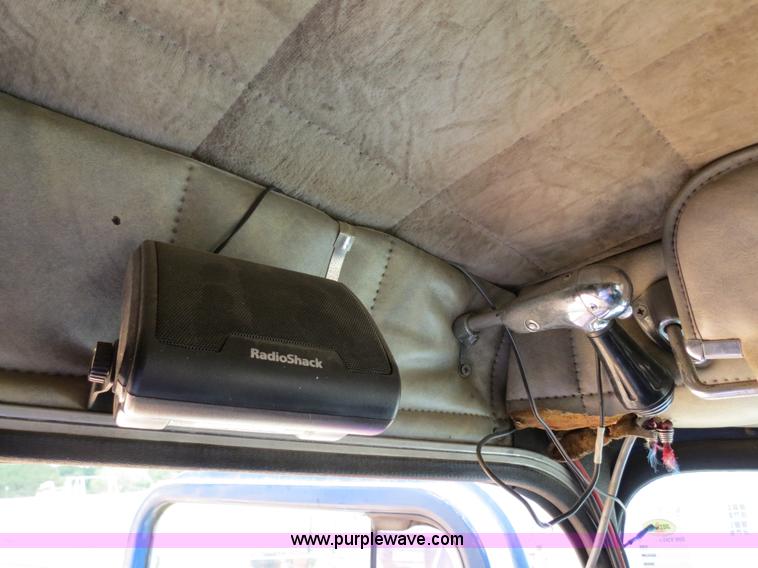 image for item B2375 1985 Peterbilt 359 semi truck