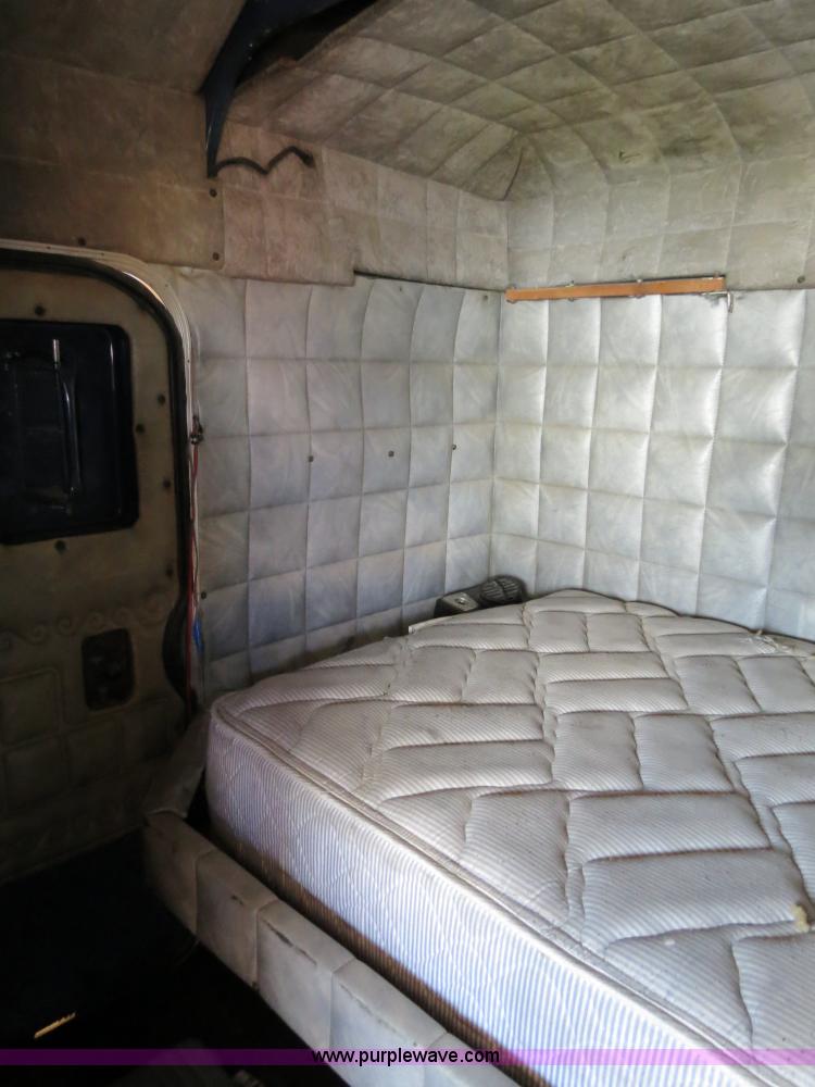 image for item B2375 1985 Peterbilt 359 semi truck