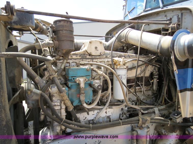 image for item B2375 1985 Peterbilt 359 semi truck