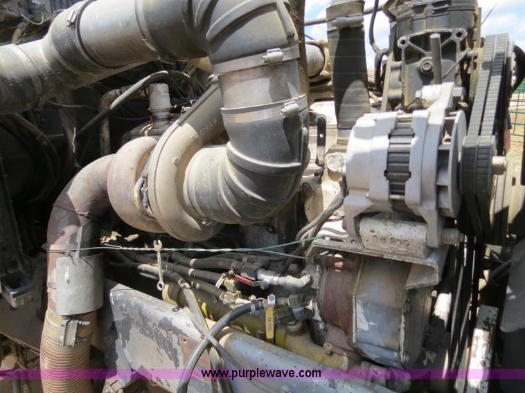 image for item B2375 1985 Peterbilt 359 semi truck