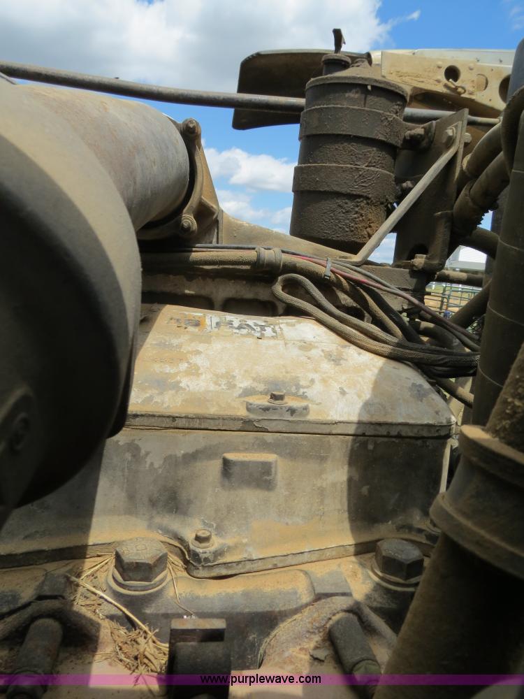 image for item B2375 1985 Peterbilt 359 semi truck