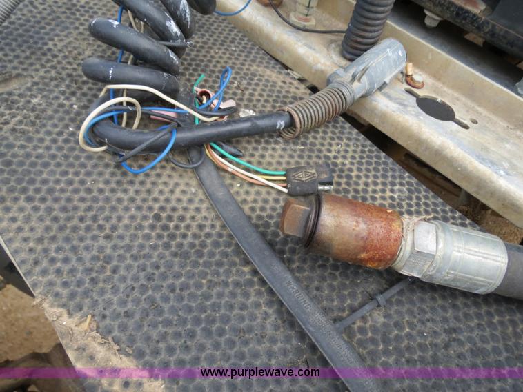 image for item B2375 1985 Peterbilt 359 semi truck