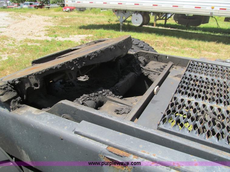 image for item B6366 1990 Ottawa YT-Thirty trailer spotter