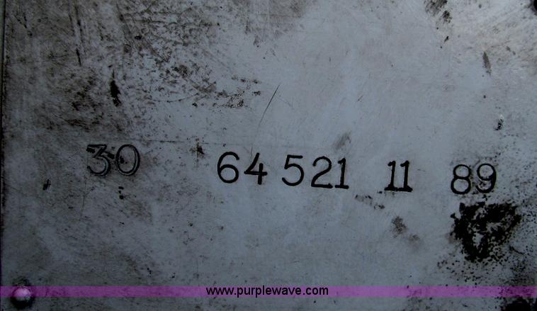 image for item B6366 1990 Ottawa YT-Thirty trailer spotter