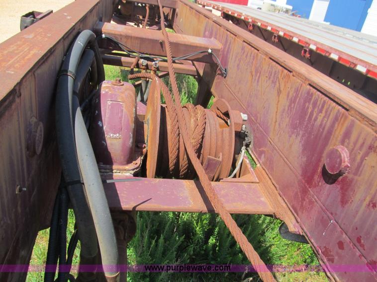 image for item B6368 1990 Clement 45' hydraulic roll off carrier