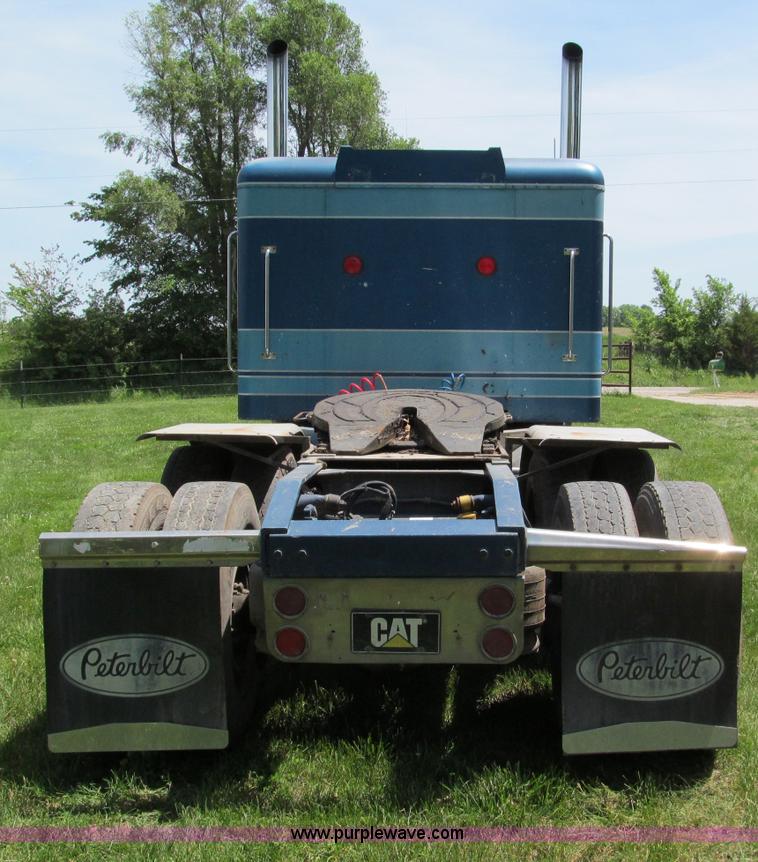 image for item C2168 1982 Peterbilt 359 semi truck