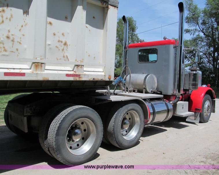 image for item C2170 1984 Peterbilt 359 semi truck