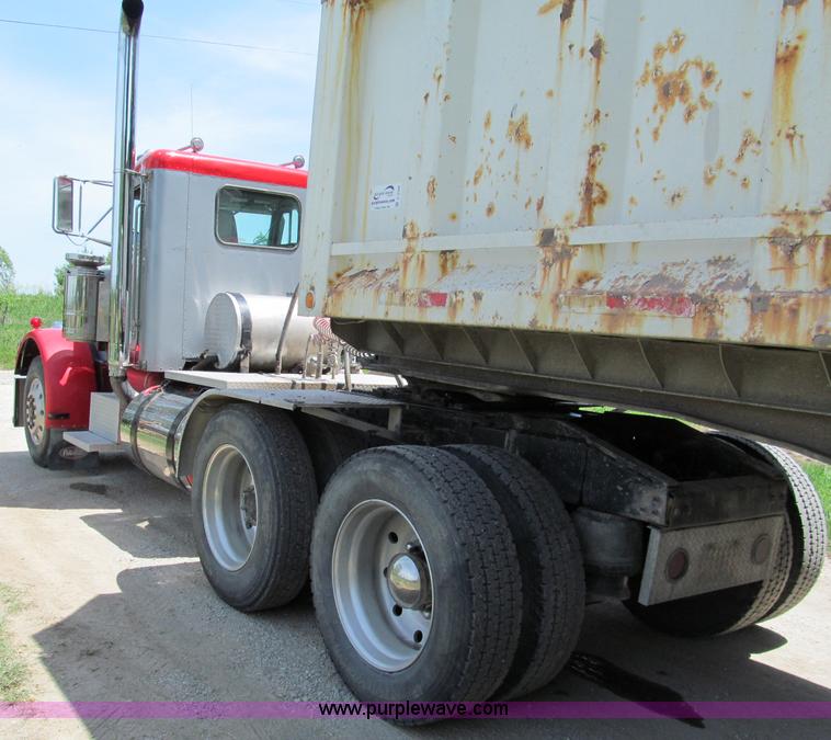 image for item C2170 1984 Peterbilt 359 semi truck