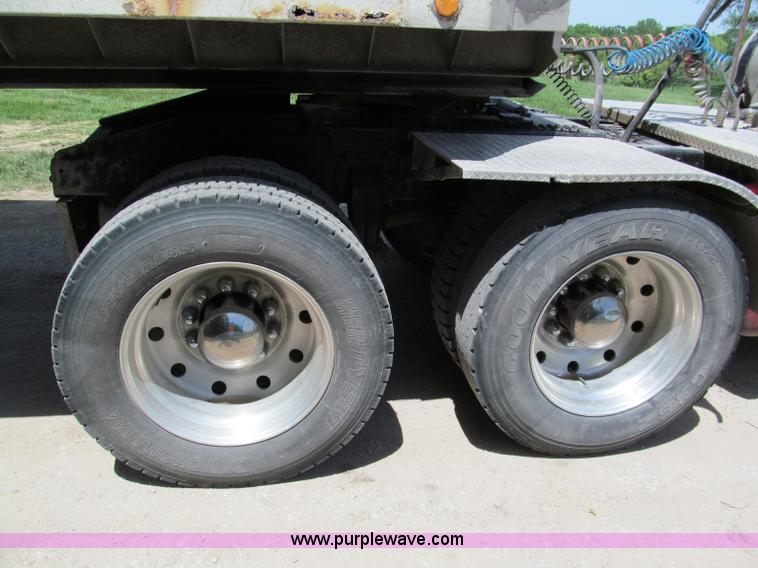 image for item C2170 1984 Peterbilt 359 semi truck