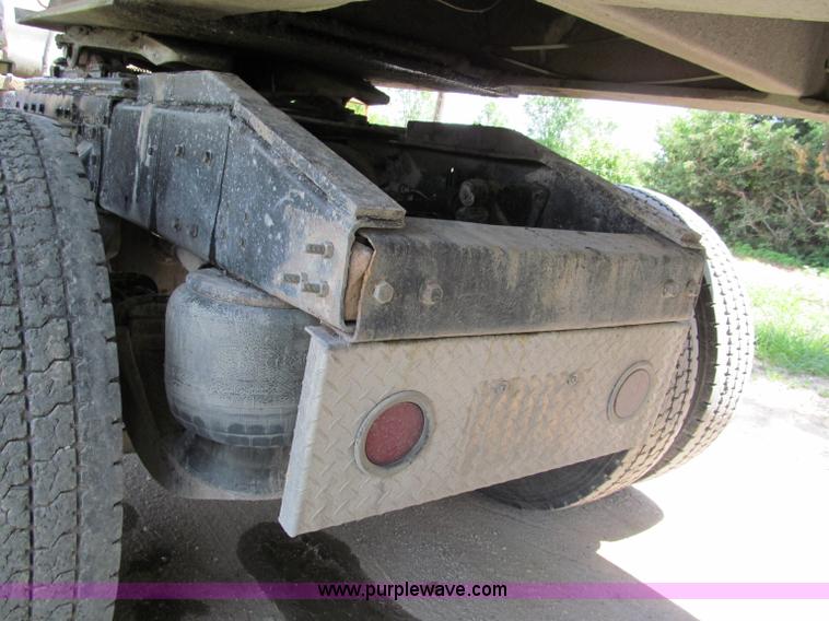 image for item C2170 1984 Peterbilt 359 semi truck