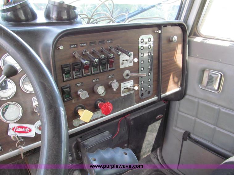 image for item C2170 1984 Peterbilt 359 semi truck