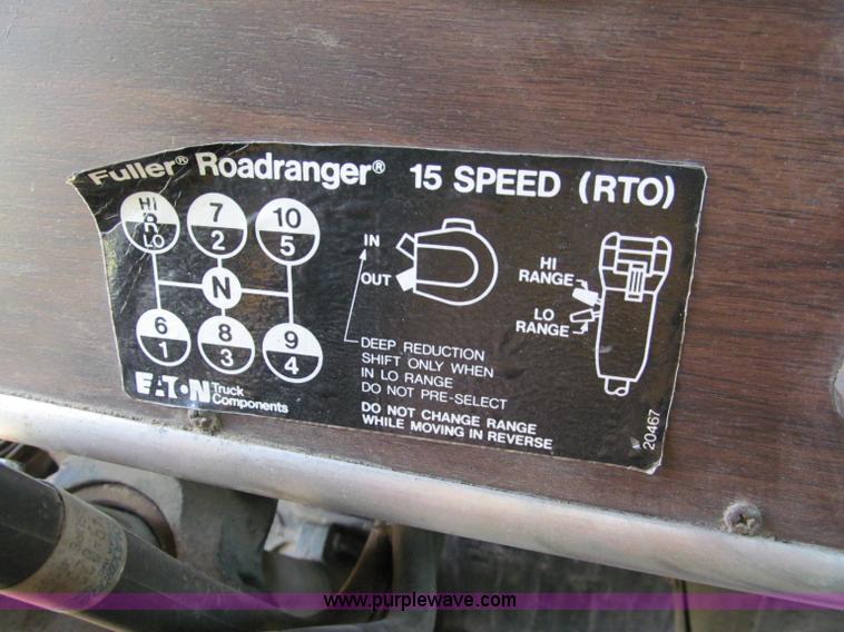 image for item C2170 1984 Peterbilt 359 semi truck